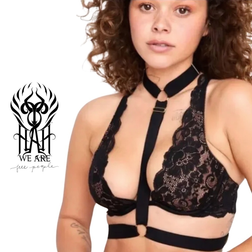 We Are HAH NWT Free People Strapped in Harness - Noir - OS Black Lingerie Garter